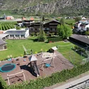 Residence Montani, Laces