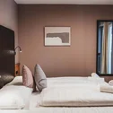 Residence Montani, Laces